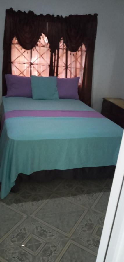 Fay Guest House Negril Extérieur photo