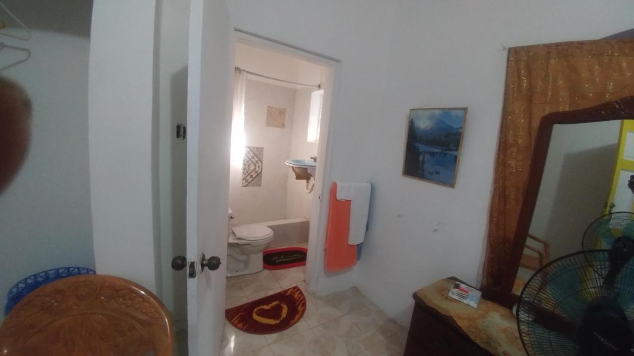 Fay Guest House Negril Extérieur photo