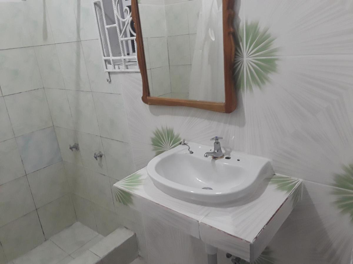 Fay Guest House Negril Extérieur photo